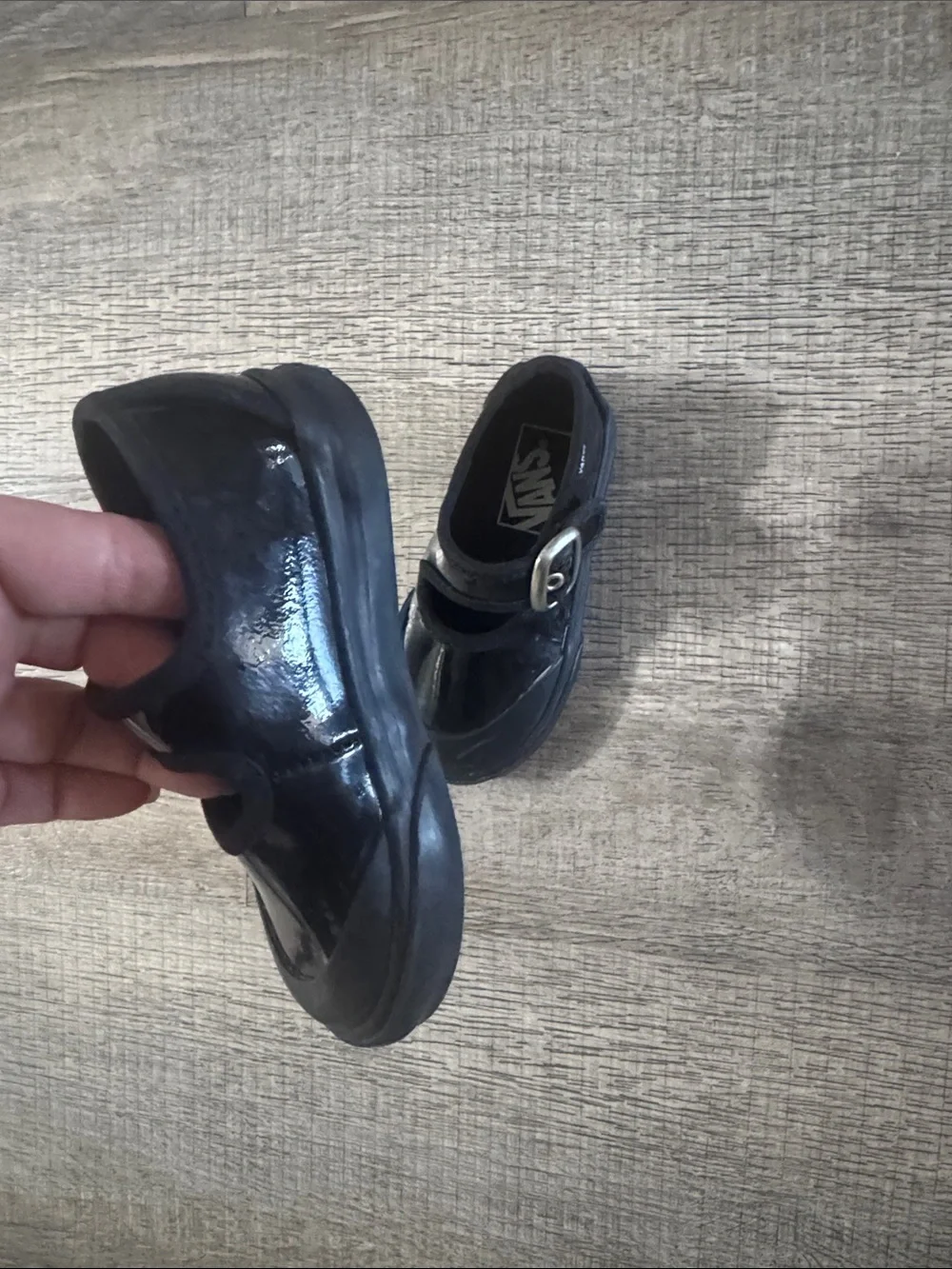 Vans shiny black